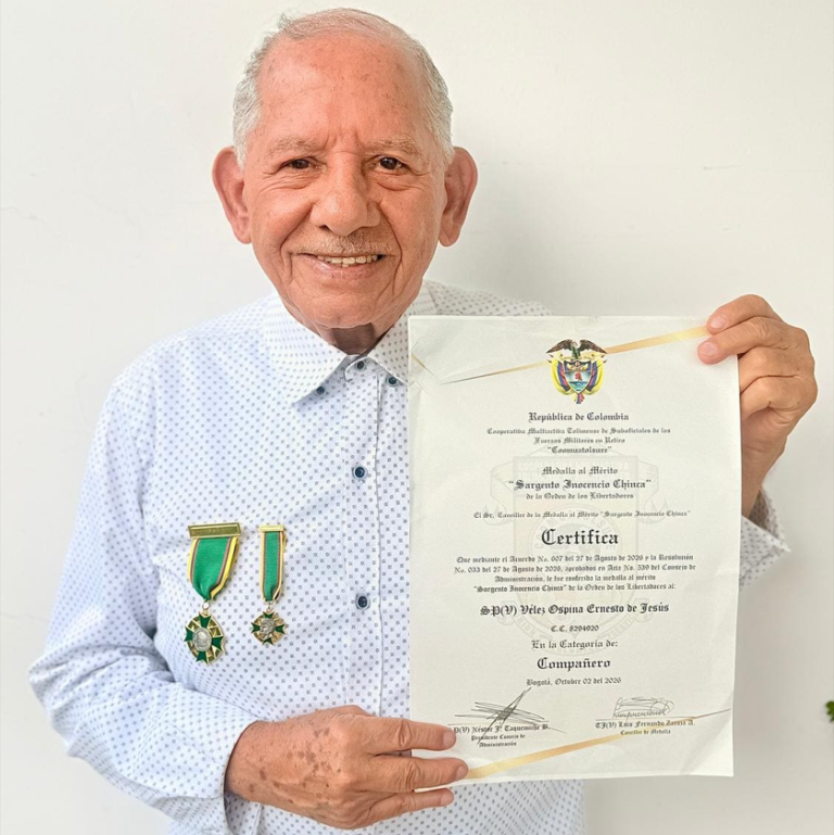 VELEZ ERNESTO